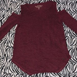 Red off the should t shirt